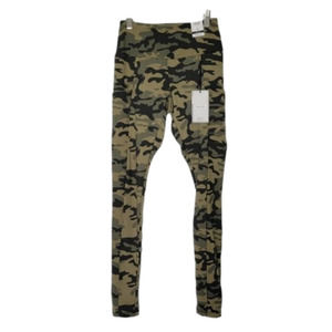 Rue 21 Camo High-Rise Legging XS with pockets on side